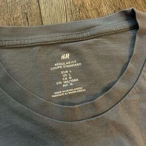 H&M Men's Charcoal Short Sleeve Tee